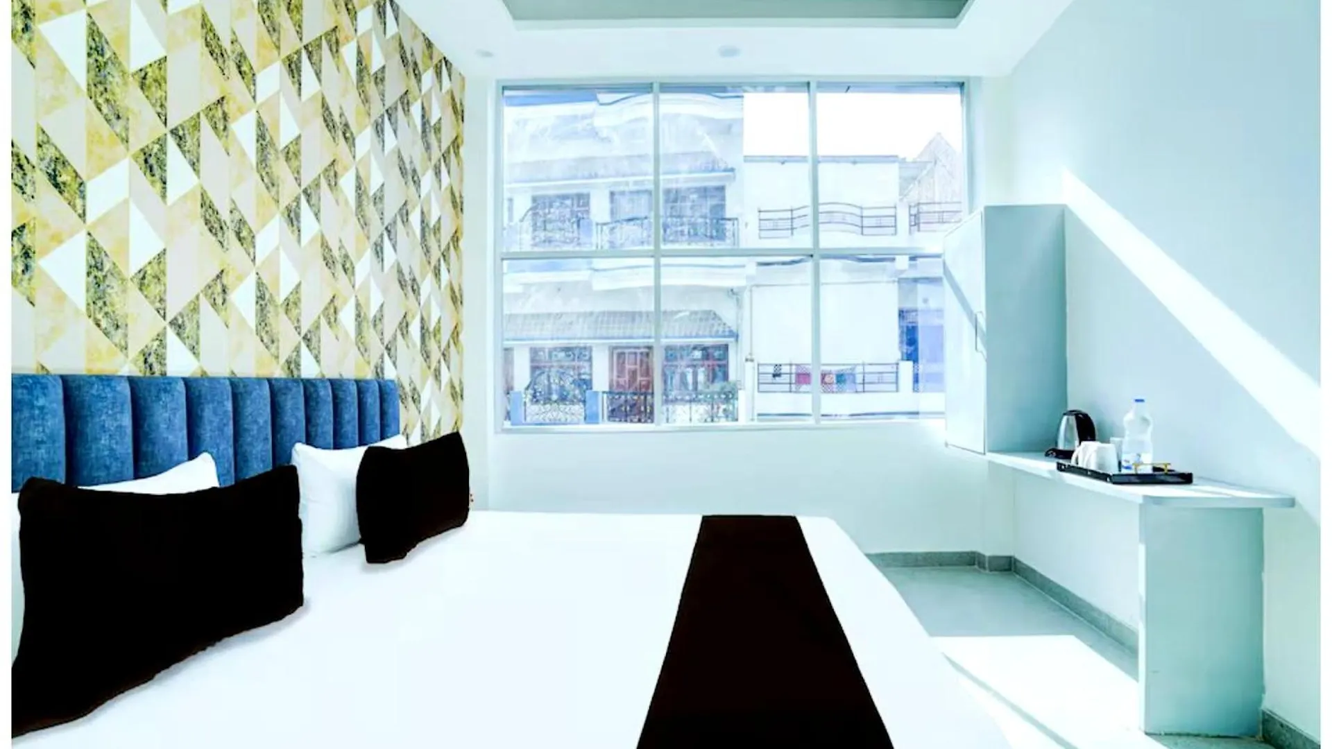 Varanasi Hotel Premium Siddhi Vinayak Palace Near Kashi Vishwanath Temple And Ganga Ghat With Fully Air Conditioned -Wi Fi - Restaurant - Parking Available - A Luxury Premium Hotel In Varanasi 4*,