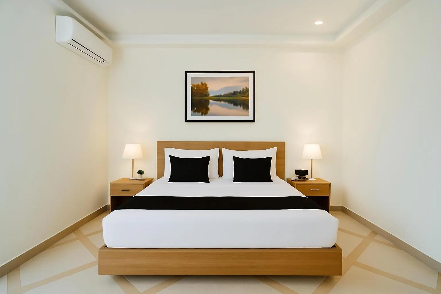 Varanasi Hotel Premium Siddhi Vinayak Palace Near Kashi Vishwanath Temple And Ganga Ghat With Fully Air Conditioned -Wi Fi - Restaurant - Parking Available - A Luxury Premium Hotel In Varanasi